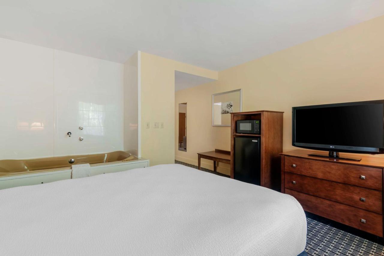 Best Western Plus Brunswick Bath Exterior foto