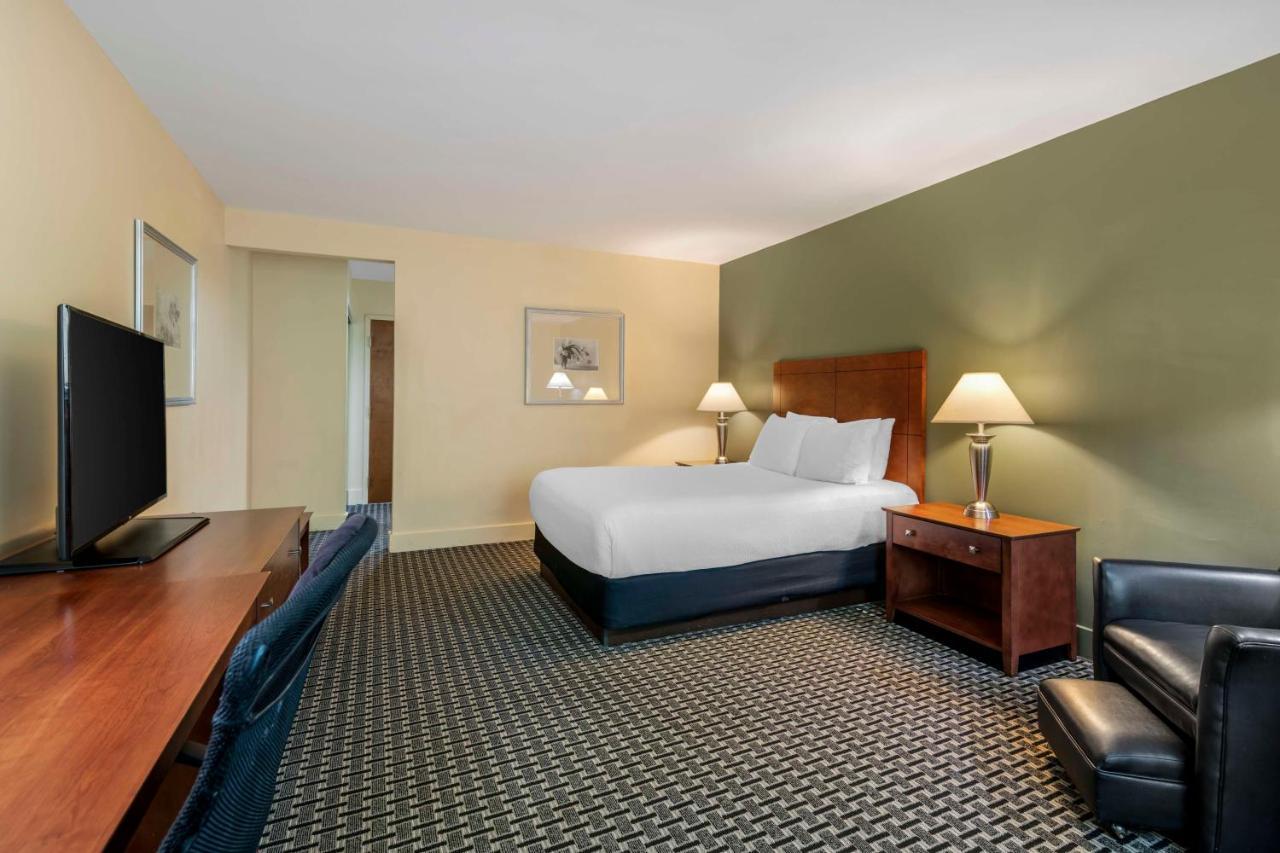 Best Western Plus Brunswick Bath Exterior foto