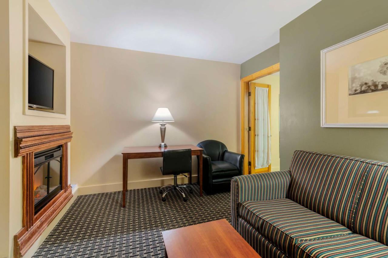 Best Western Plus Brunswick Bath Exterior foto